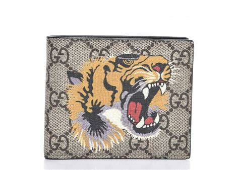 Gucci: Beige GG Supreme Tiger Wallet 